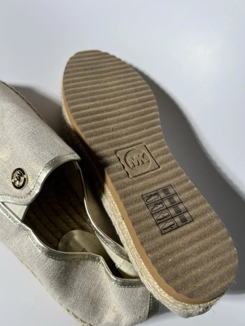Michael Kors Kendrick Espadrille Flats Gold Women’s Size 7.5